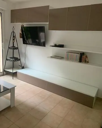 Grande chambre dans logement partagé Seilh