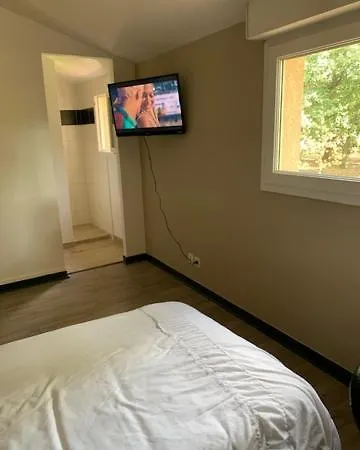 Pensión Grande chambre dans logement partagé Seilh